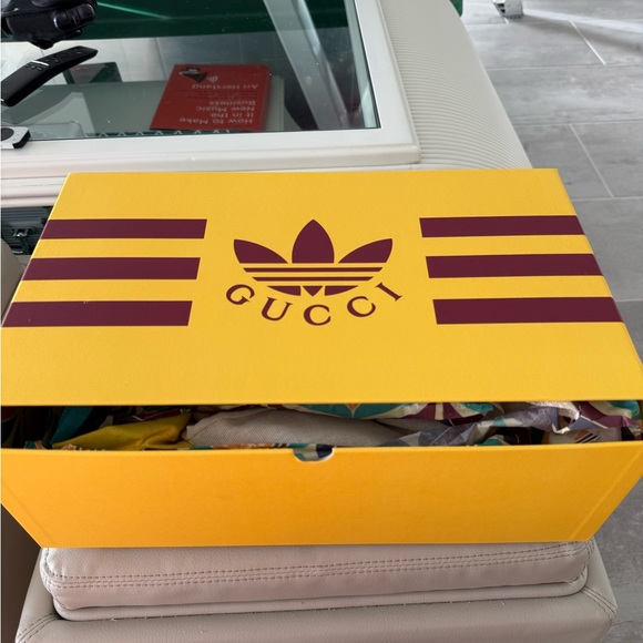 New authentic 💯 % Gucci X Adidas slides in green color with Adidas logo on top. - Picture 3 of 8